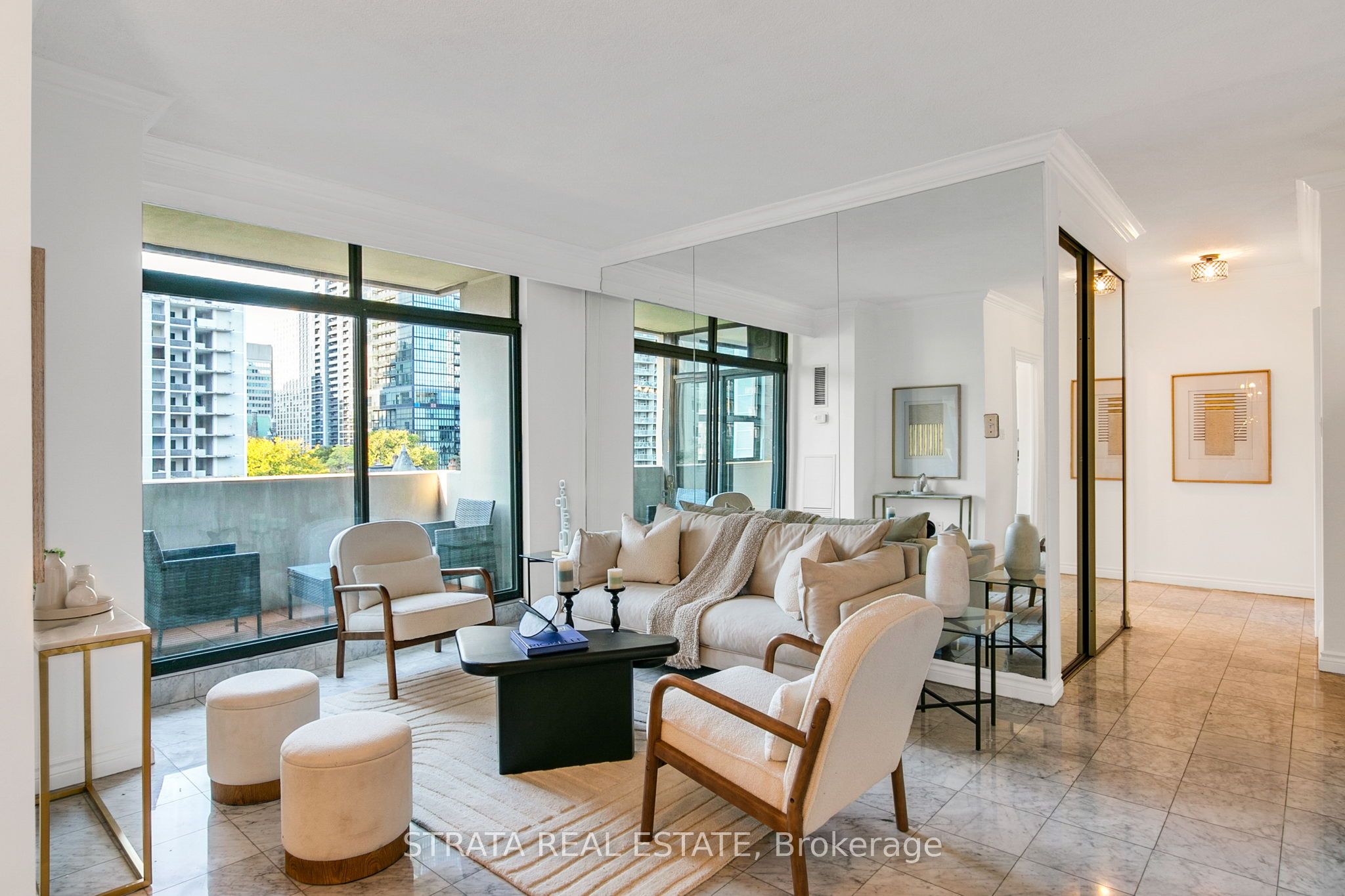 86 Gloucester Street 702