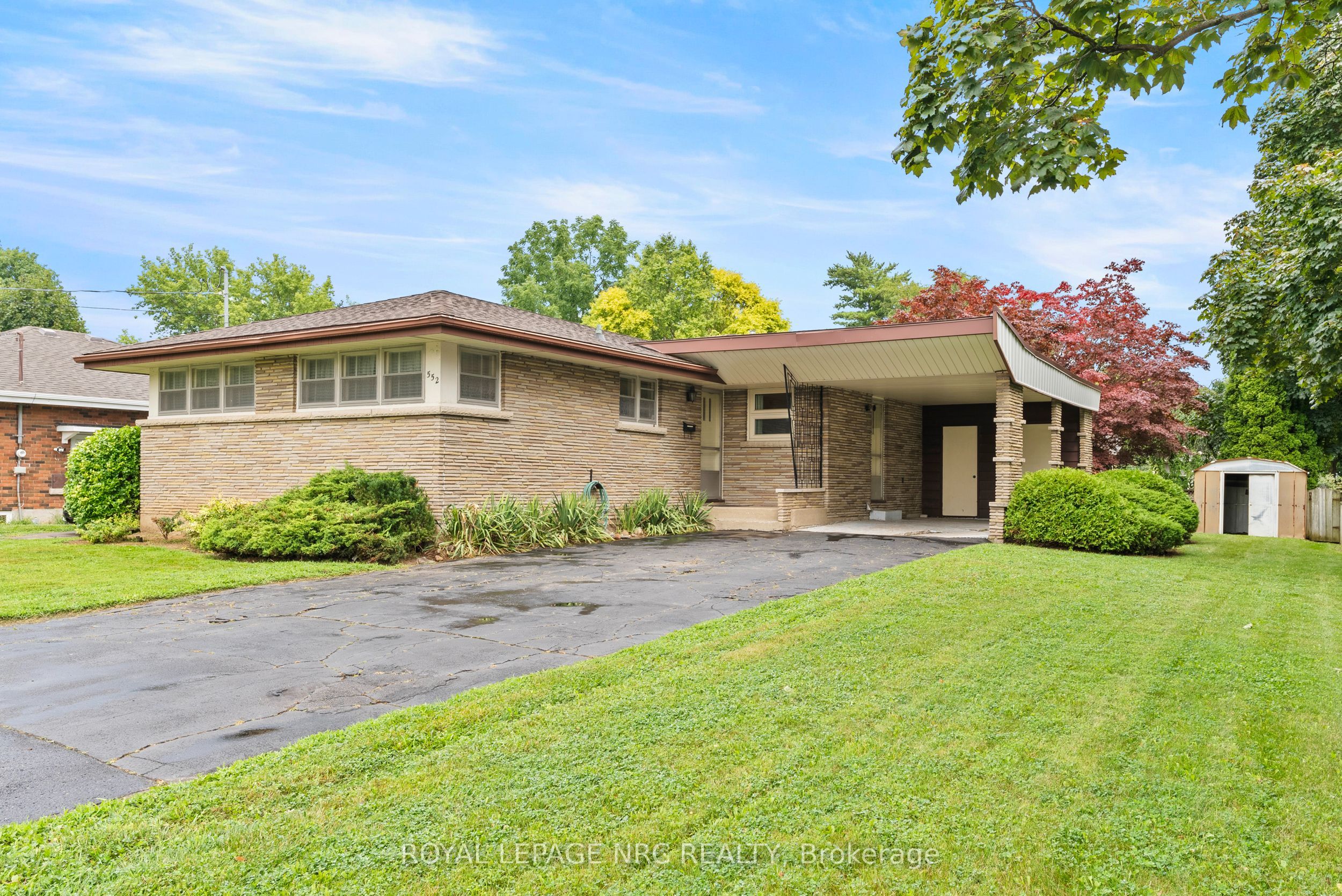 552 Bunting Road
