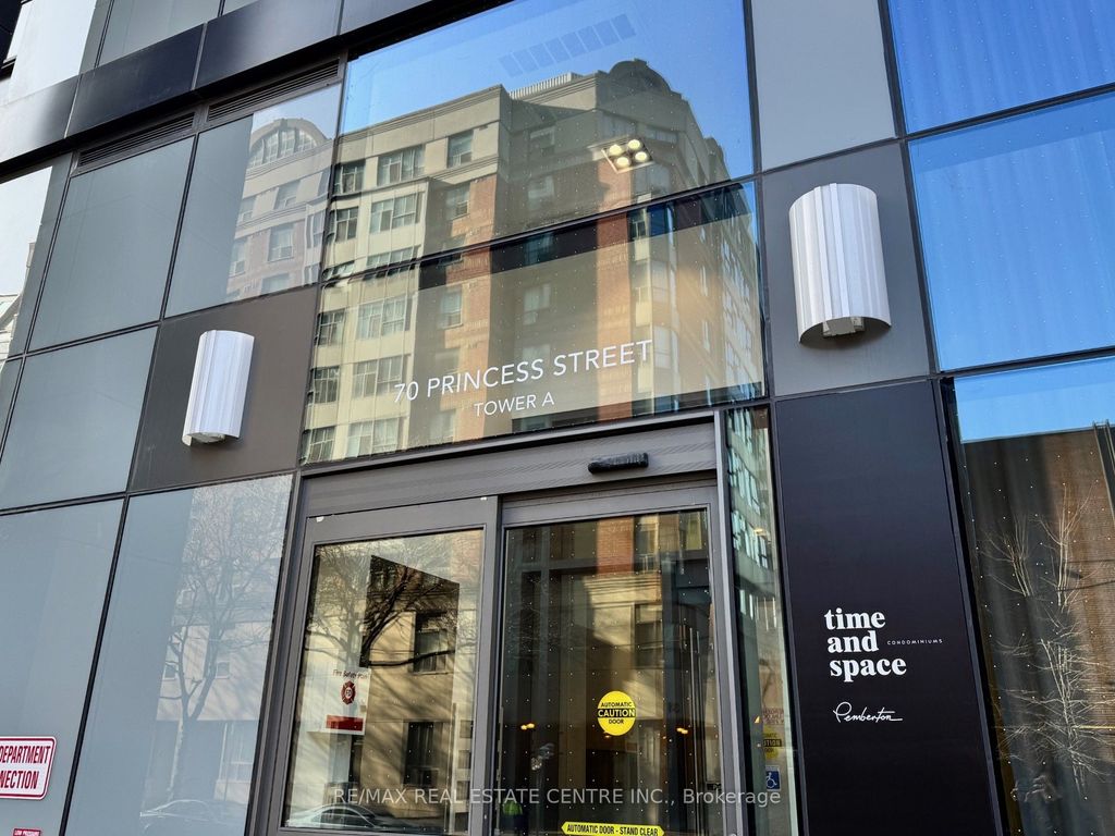 Photo of 70 Princess Street #1925A, Toronto, ON M5A 0X6 (MLS # C12681340)