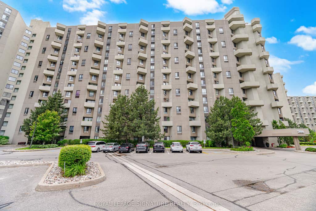 Photo of 288 Mill Road #D20, Toronto, ON M9C 4X7 (MLS # W13475118)