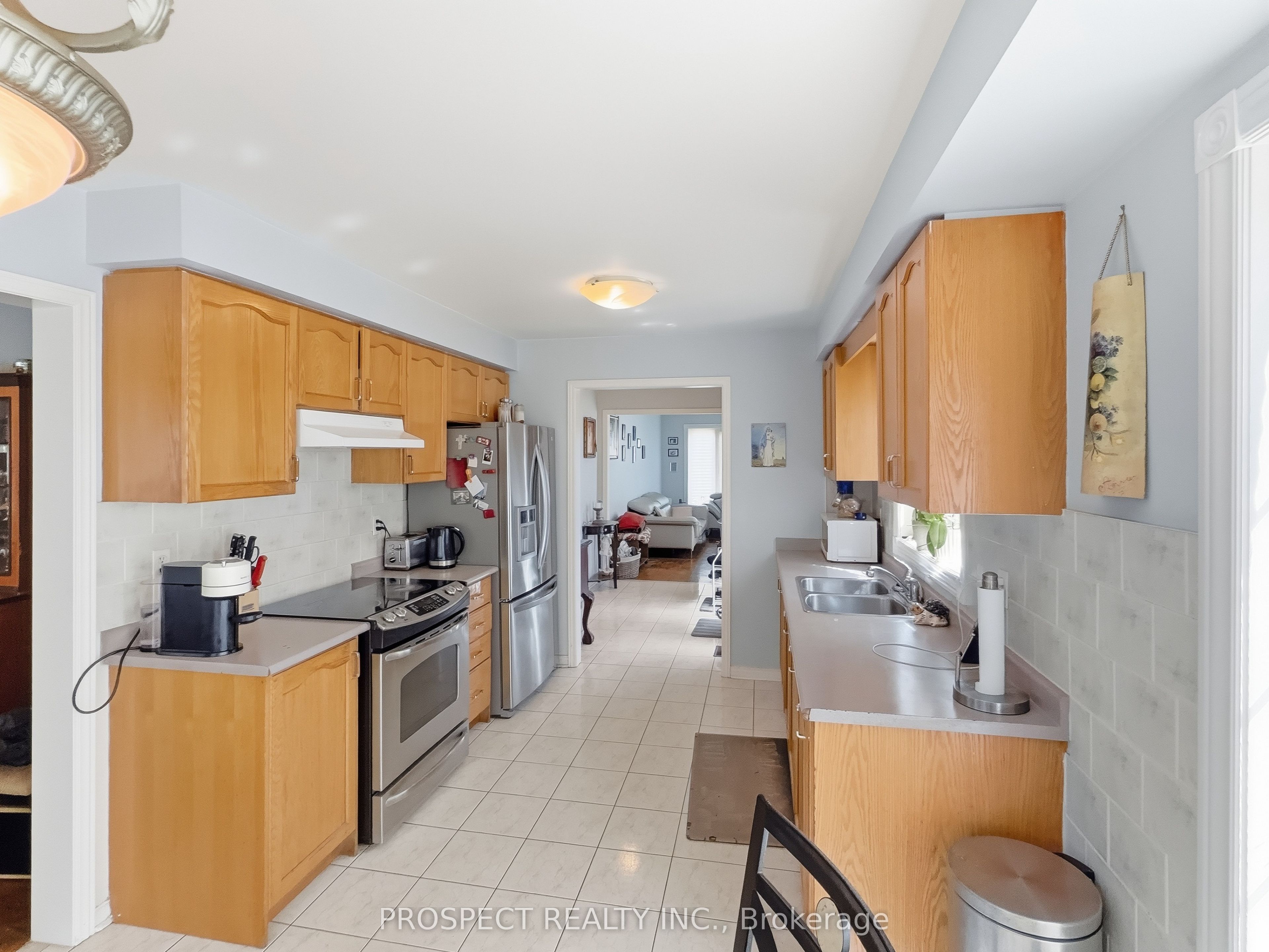 79 Louana Crescent
