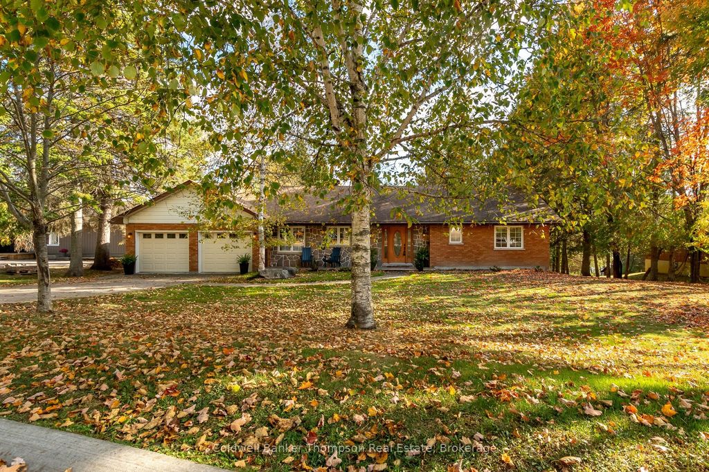 Photo of 281 Echo Bay Road, Huntsville, ON P1H 1R4 (MLS # X12450652)