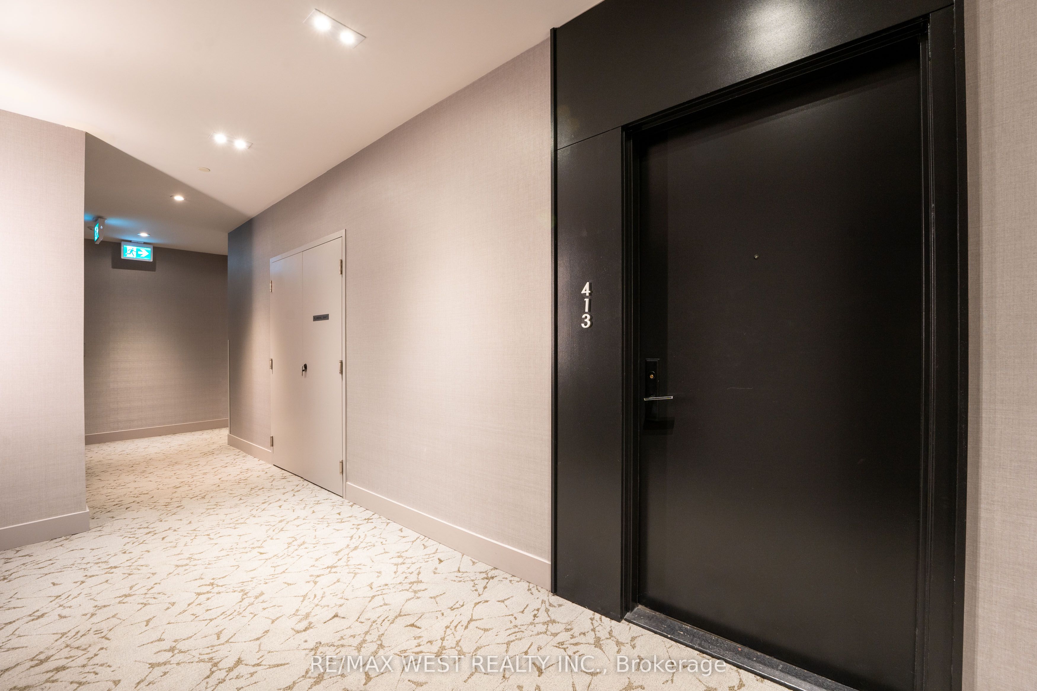 270 Dufferin Street 413