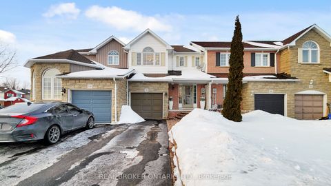 Property photo of 16 wade square, clarington, ON l1e 3e5