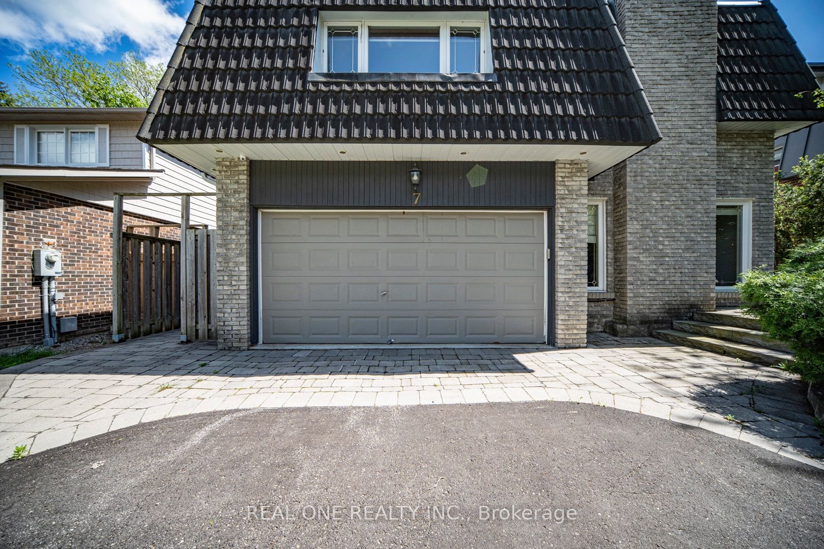 7 Hagerman Boulevard