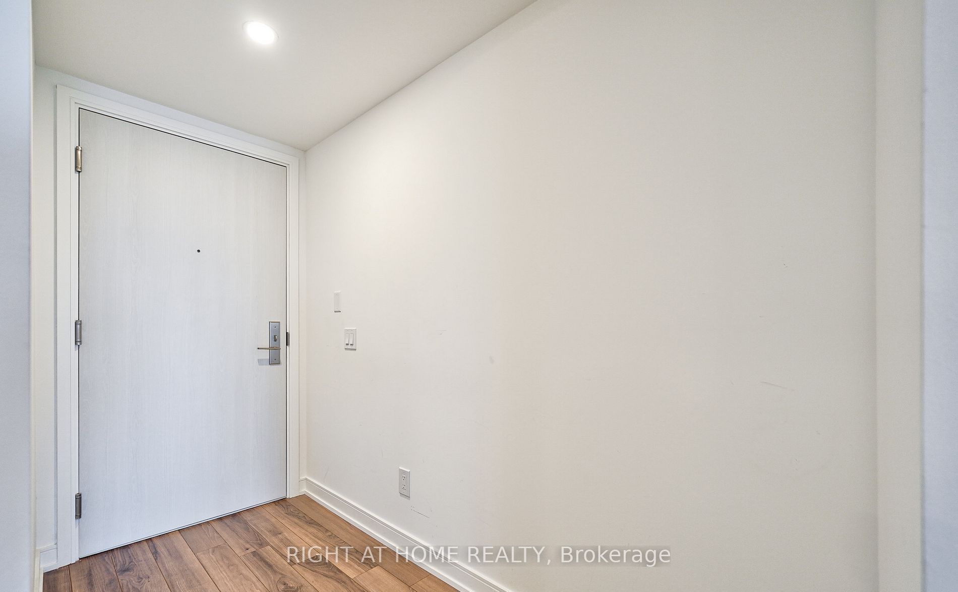 30 Samuel Wood Way 2212