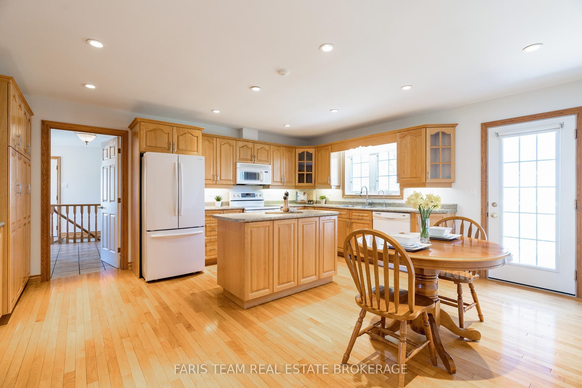 8485 Highway 93 N/A
