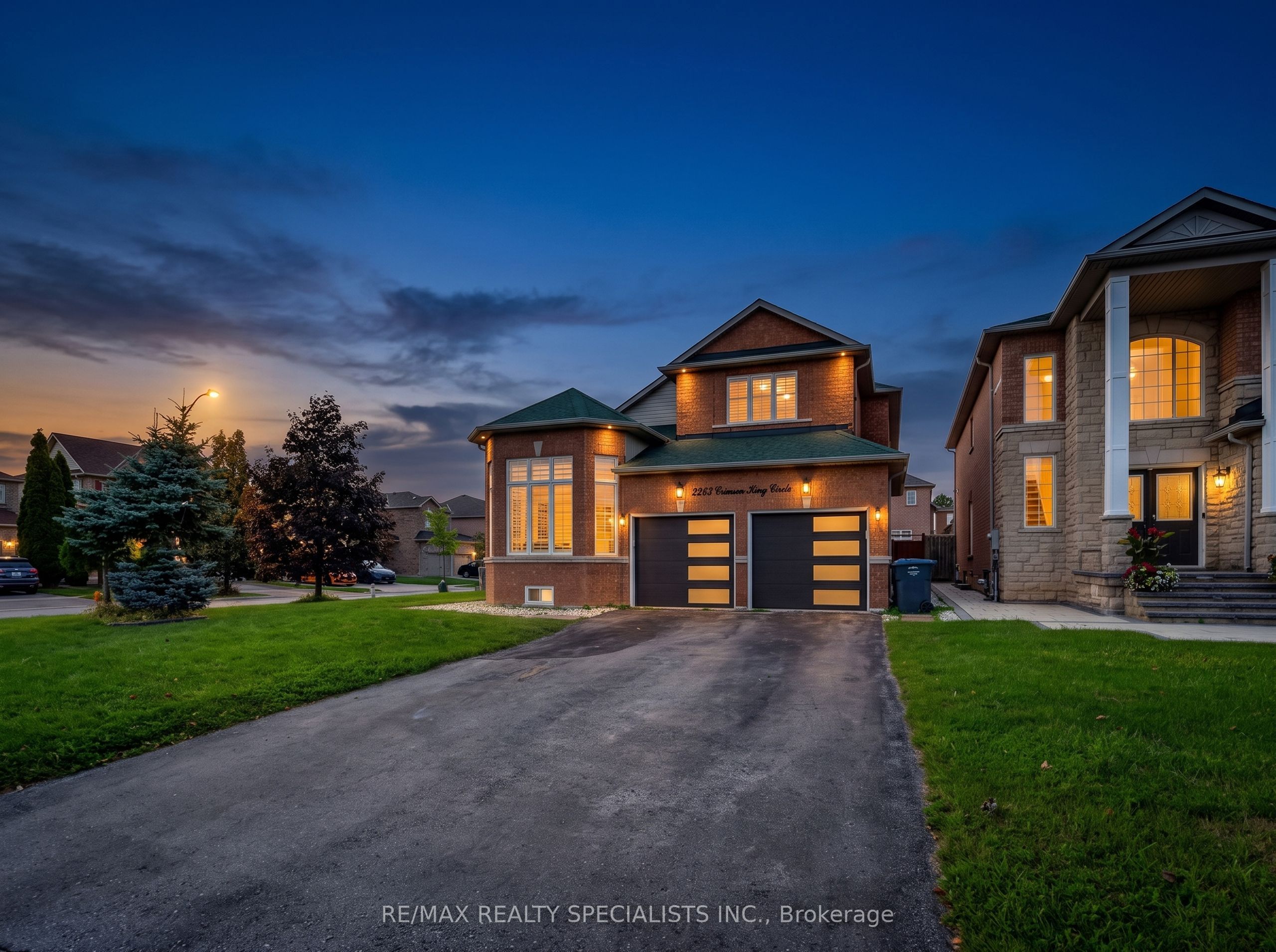 3463 Crimson King Circle