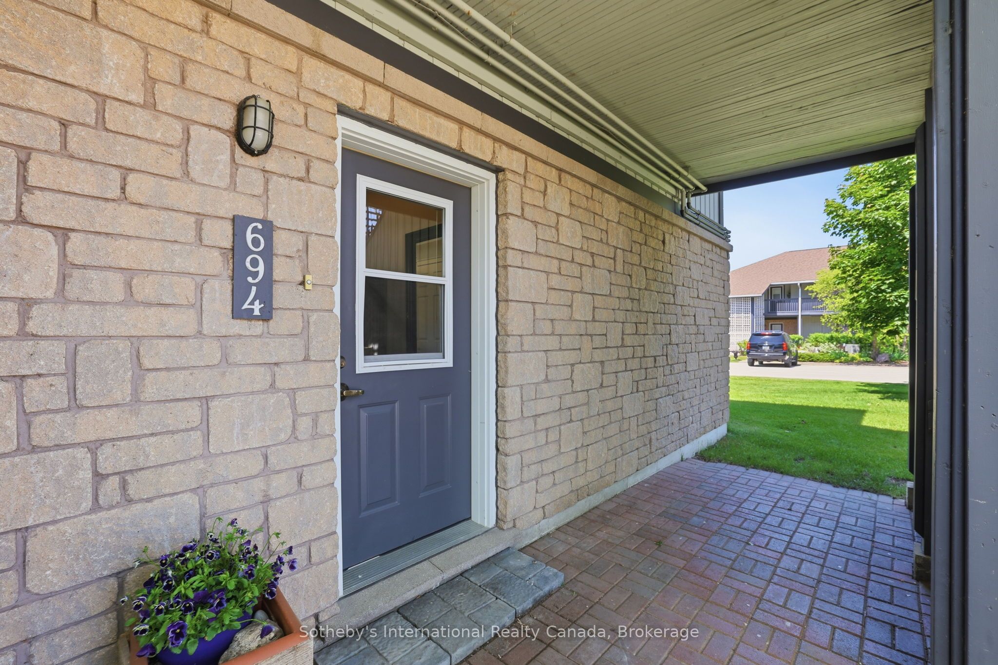 694 Johnston Park Avenue