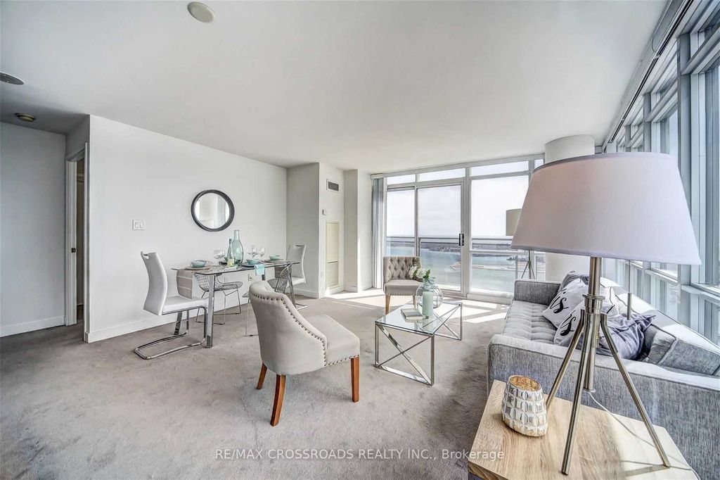 Photo of 15 Fort York Boulevard #4712, Toronto, ON M5V 3Y4 (MLS # C12597550)