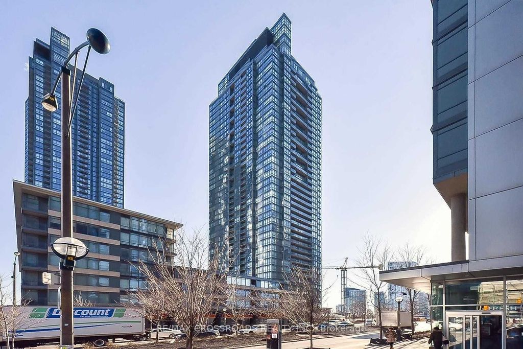 Photo of 15 Fort York Boulevard #4712, Toronto, ON M5V 3Y4 (MLS # C12597550)