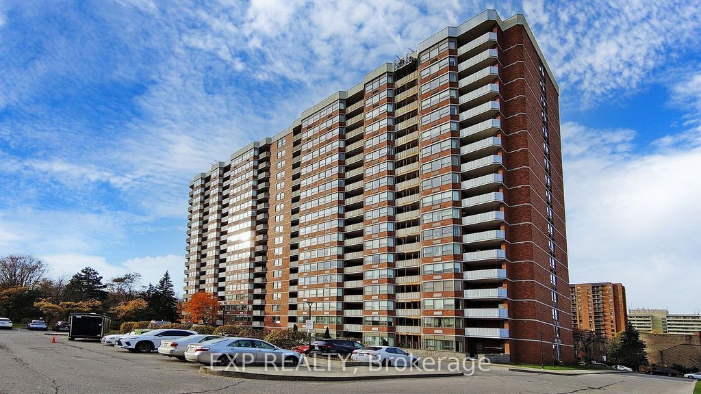 Photo of 121 Ling Road #808, Toronto, ON M1E 4Y2 (MLS # E13109064)