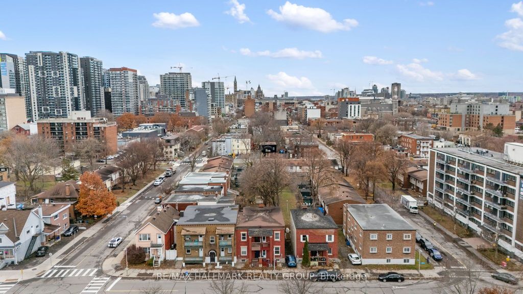 Photo of 132 BEAUSOLEIL Drive, Lower Town - Sandy Hill, ON K1N 7V6 (MLS # X12588240)