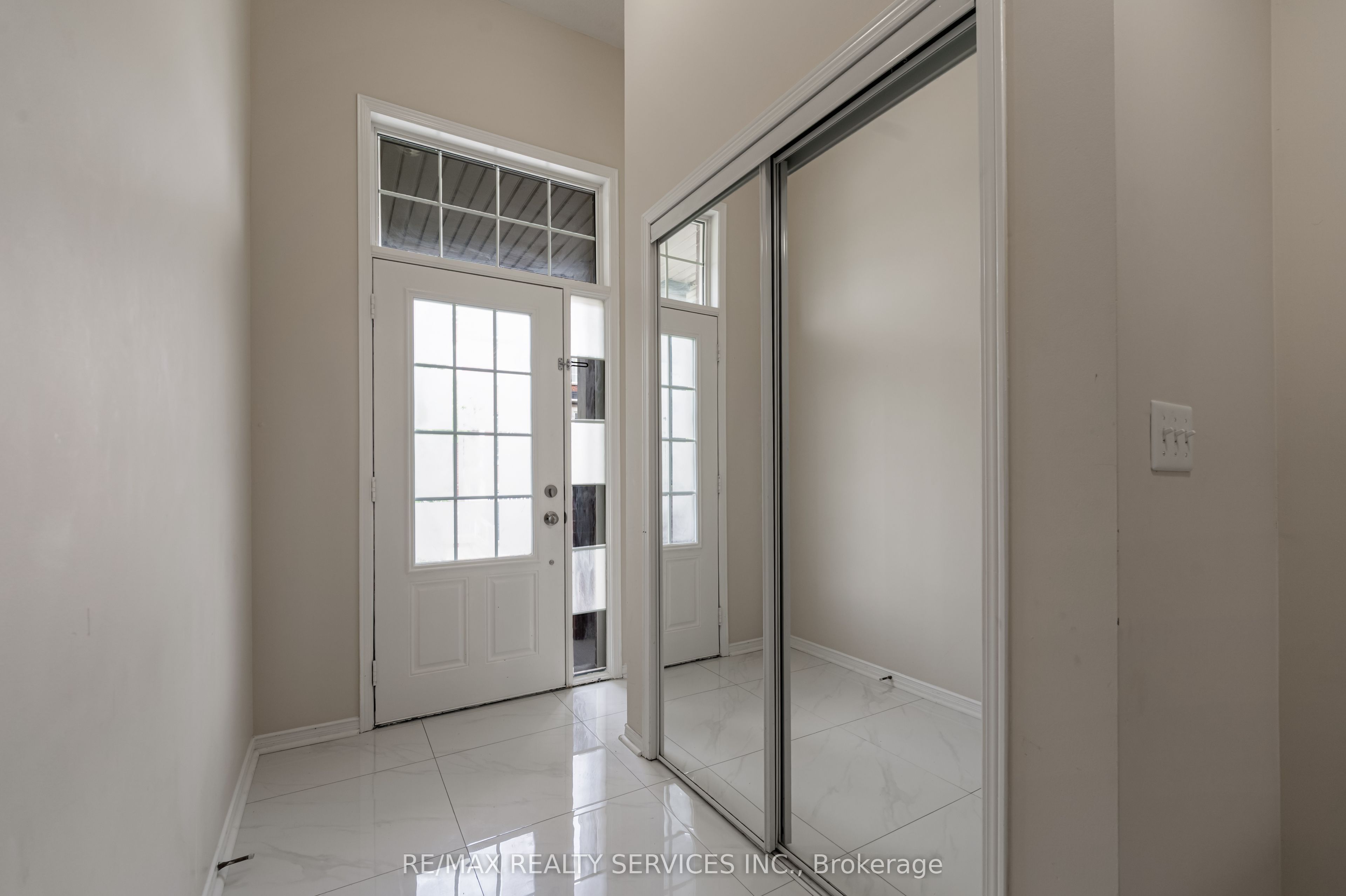 2187 Fiddlers Way 46