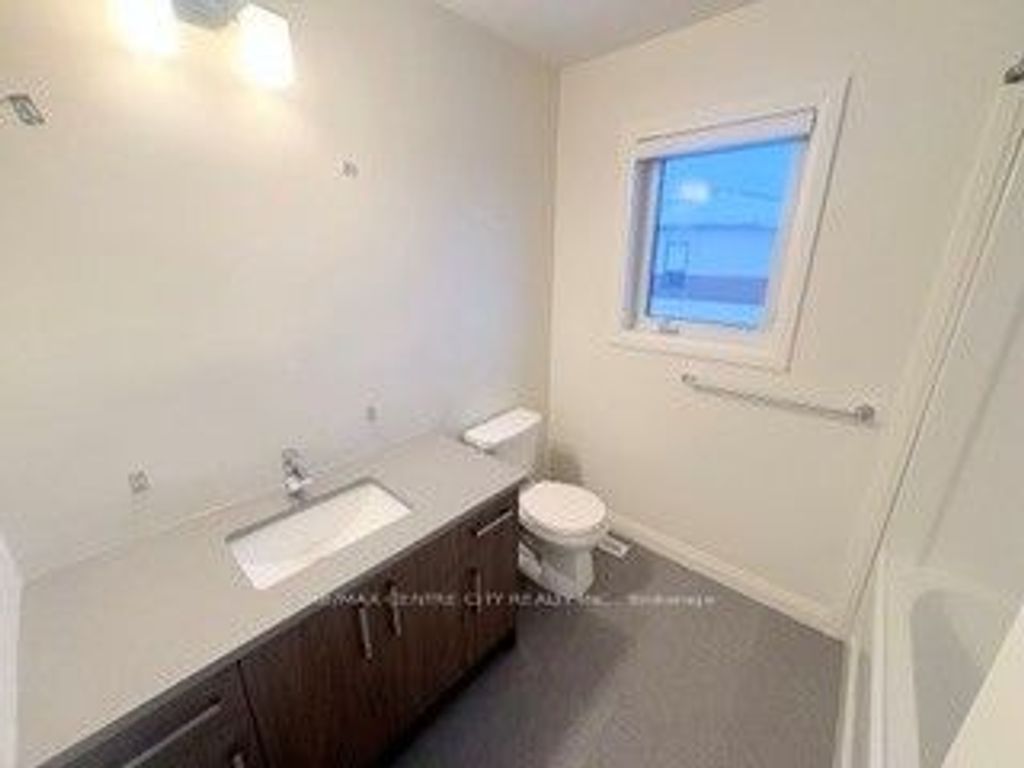 Photo of 3260 Singleton Avenue #22, London South, ON N6L 0E7 (MLS # X13079082)