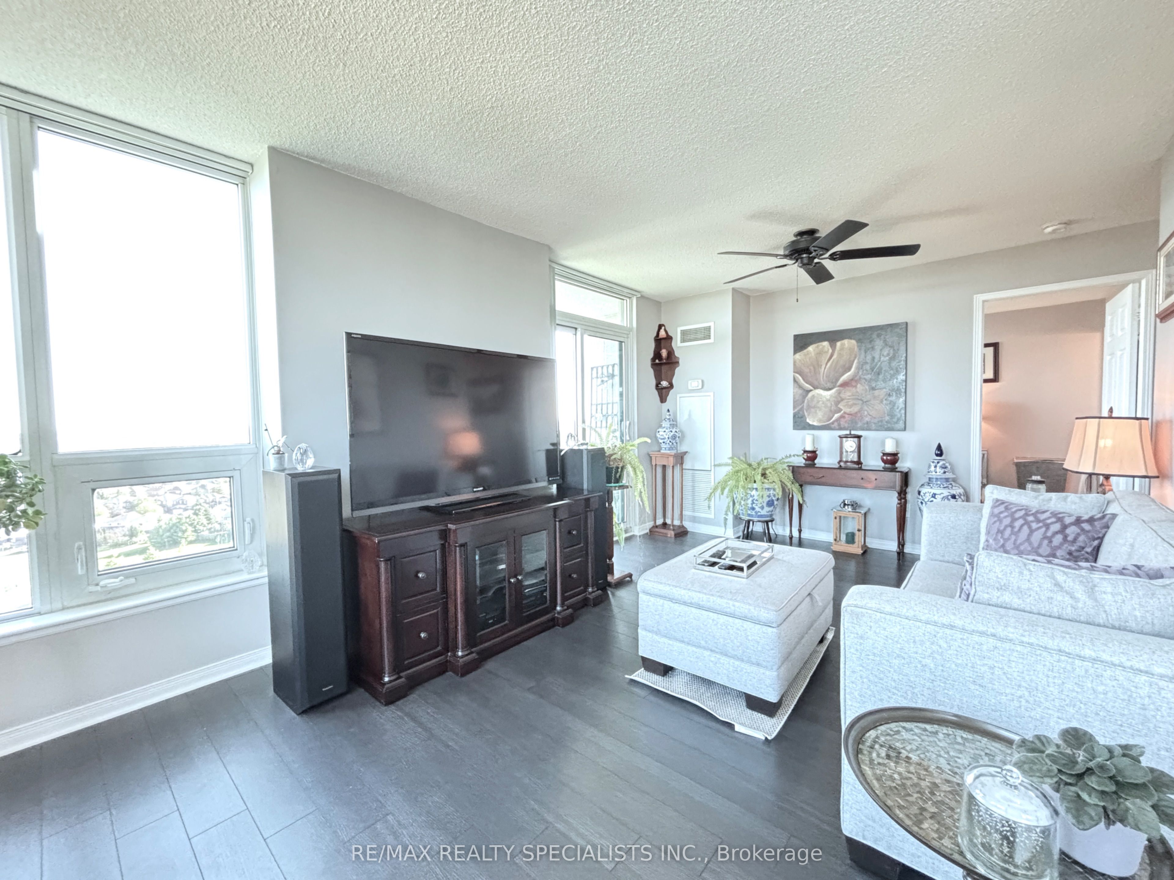 4900 Glen Erin Drive 1604