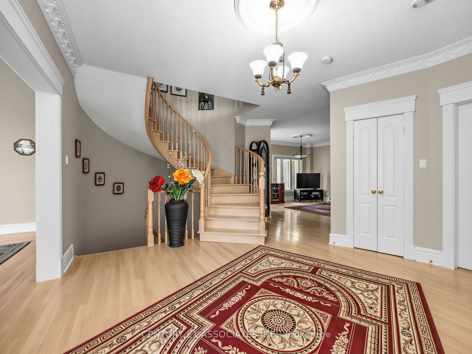 1478 Estes Crescent
