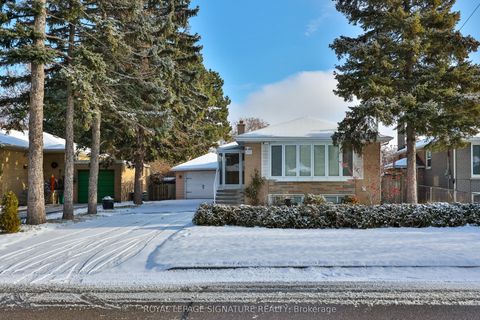 169 Norfolk Avenue Richmond Hill ON L4C 2C7