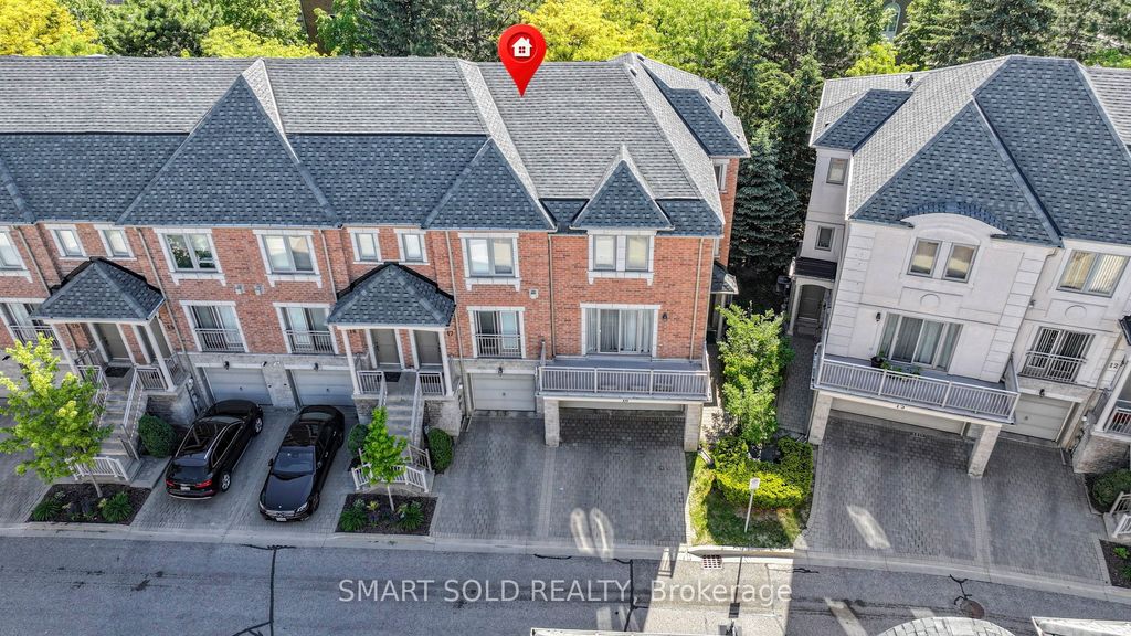 Photo of 9133 Bayview Avenue #16, Richmond Hill, ON L4B 4C5 (MLS # N13418220)
