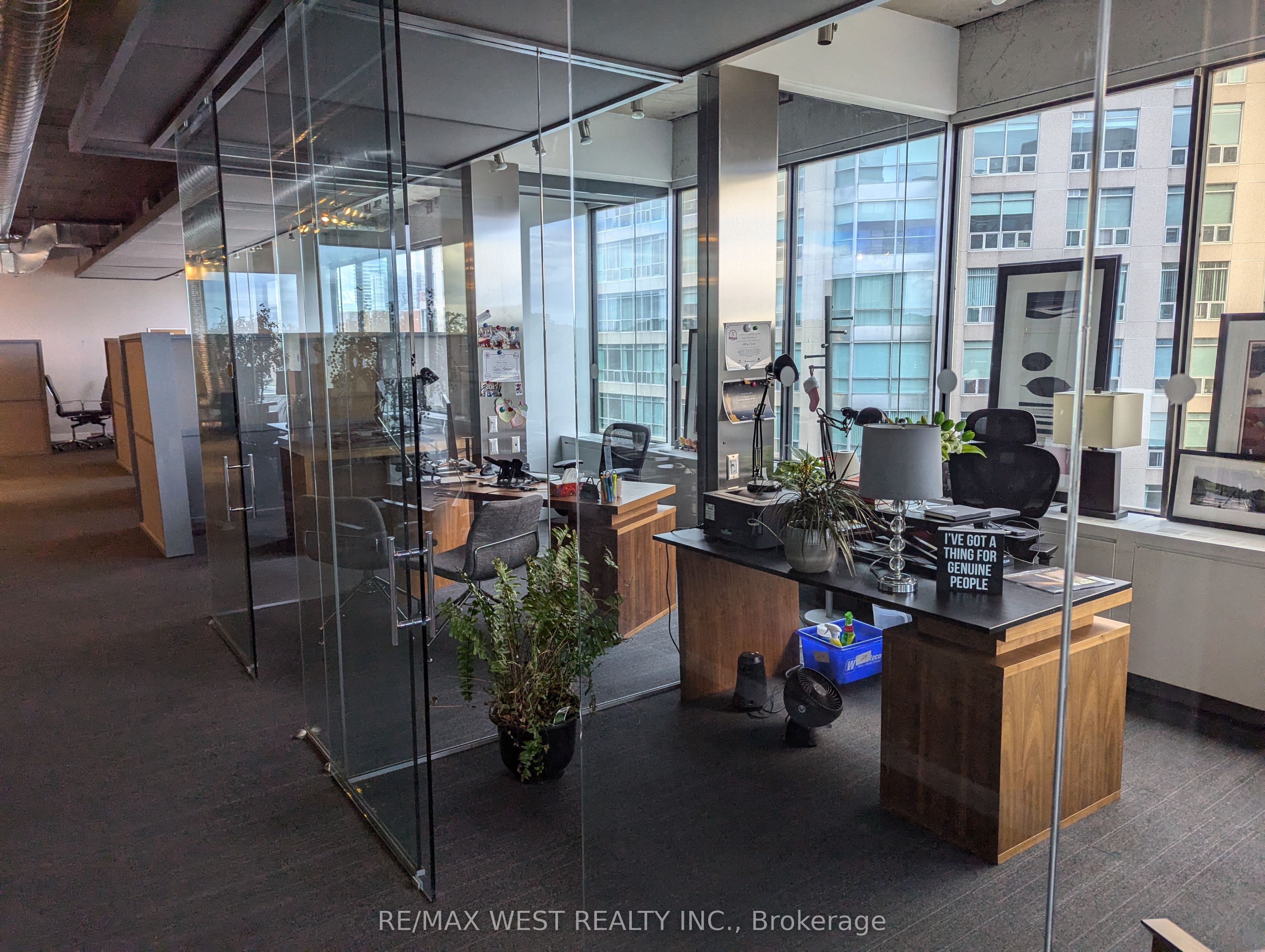 920 Yonge Street C05-01