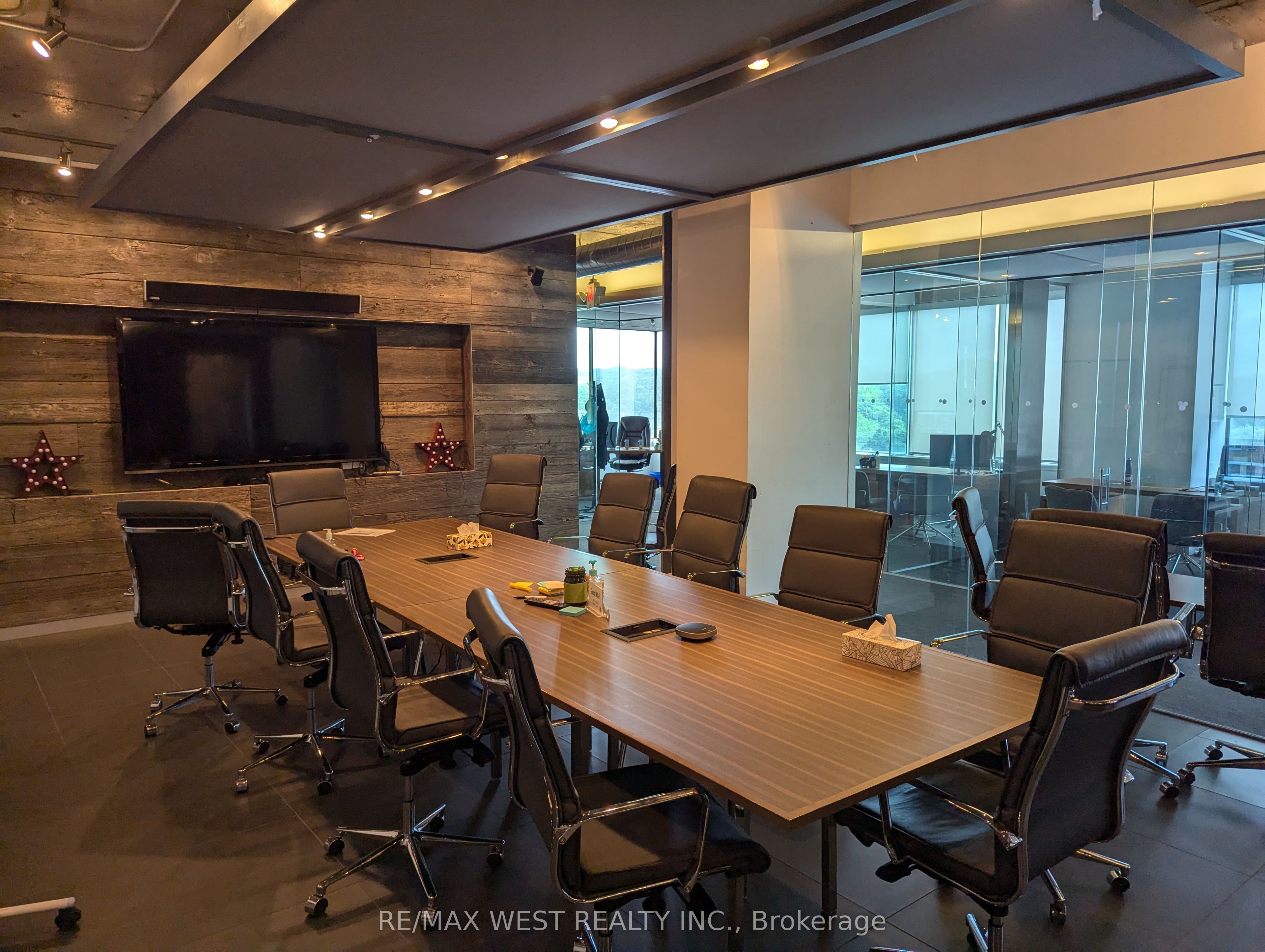 920 Yonge Street C05-01