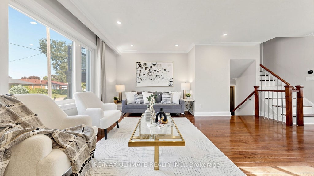 Photo of 10 Monarchwood Crescent, Toronto, ON M3A 1H4 (MLS # C13781032)