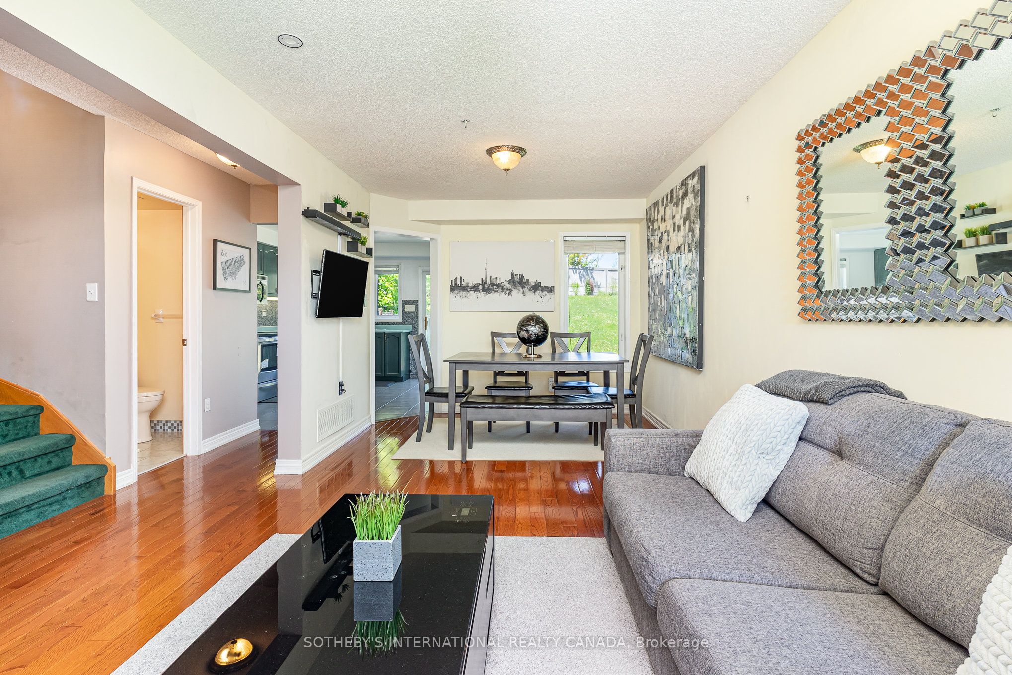 7640 Black Walnut Trail