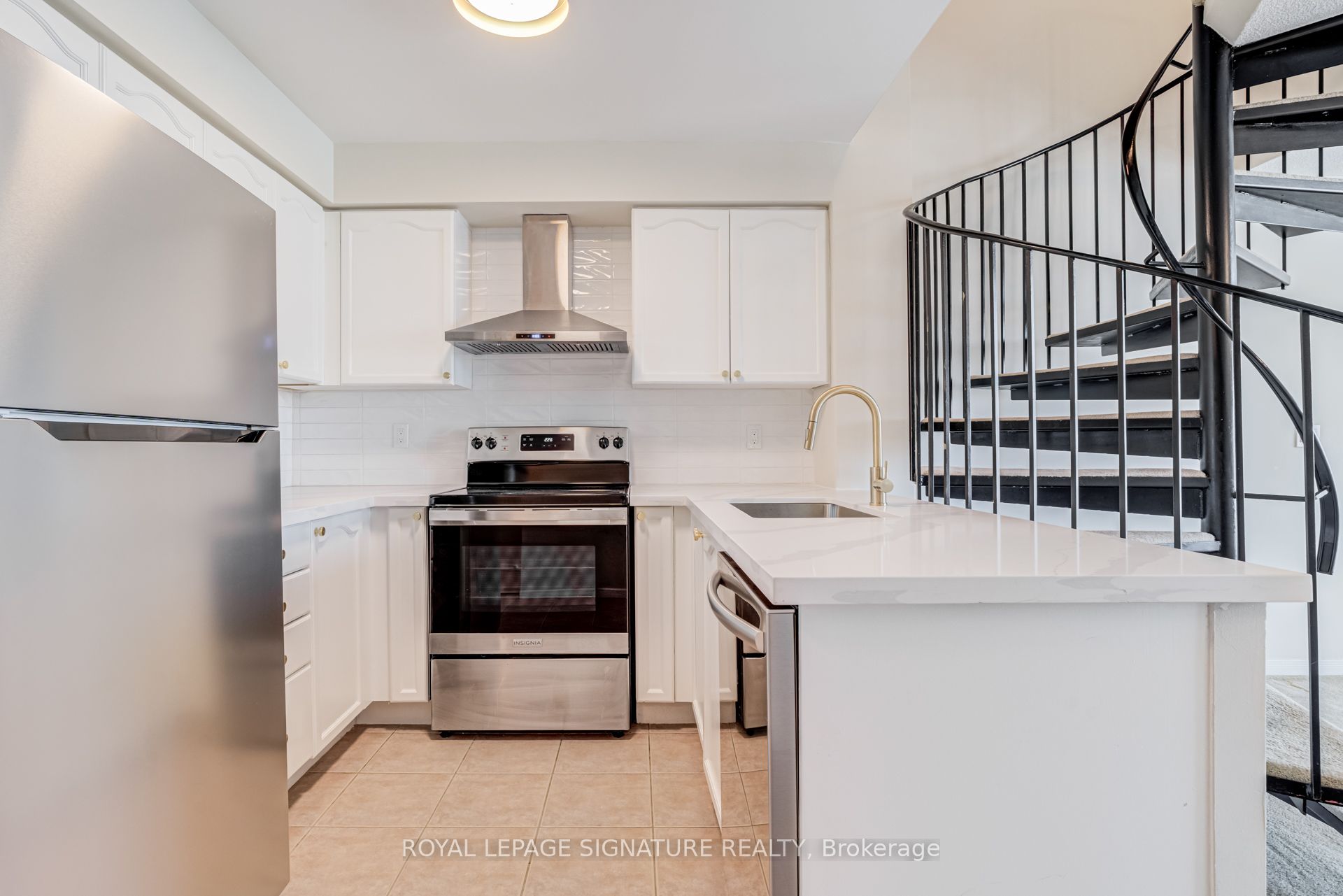 2545 Erin Centre Boulevard 1703