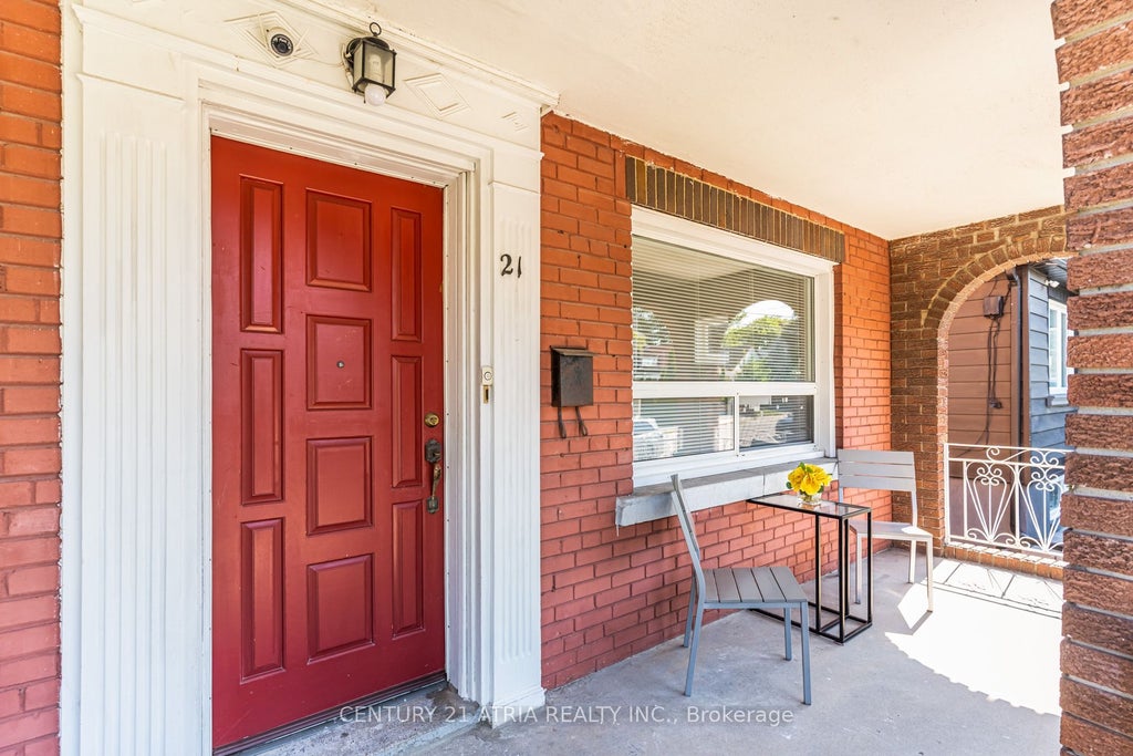 Photo of 21 Mahoney Avenue, Toronto, ON M6M 2H5 (MLS # W13649252)