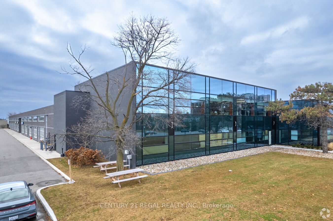 Photo 1 of 3 — 1550 Birchmount Road 120, Toronto, ON M1P 2H1
