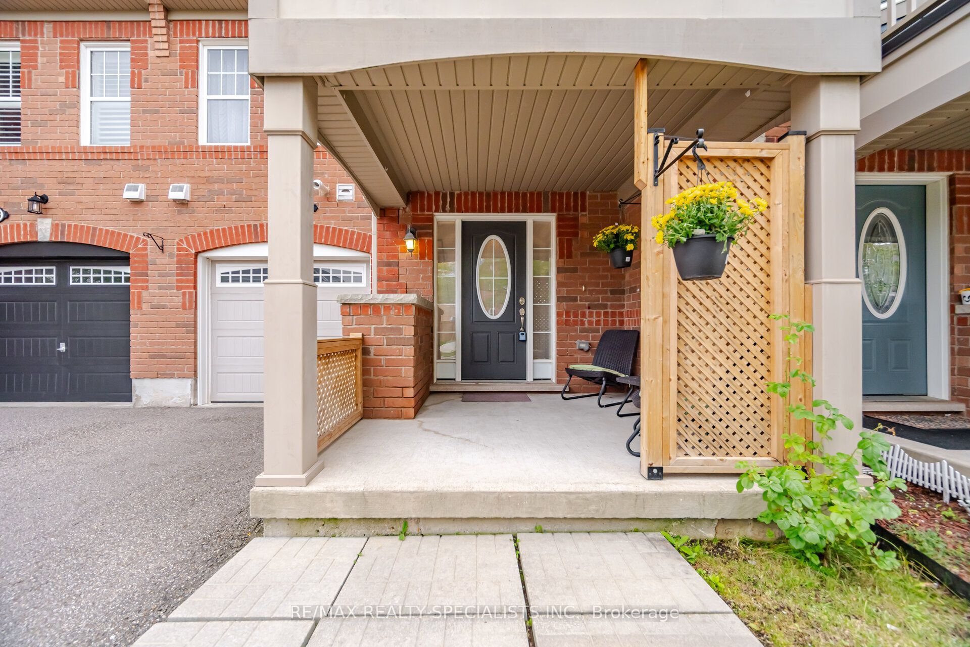 220 Mortimer Crescent