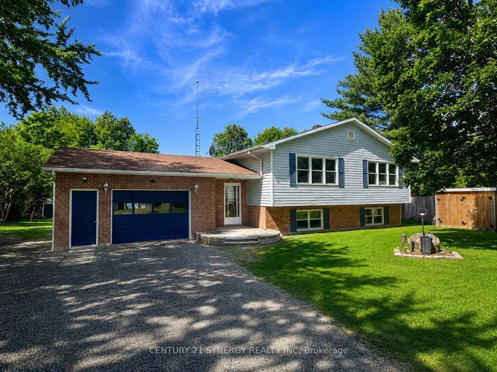 Photo of 103 Mcveety Road, Drummond/North Elmsley, ON K7H 3C7 (MLS # X13459370)