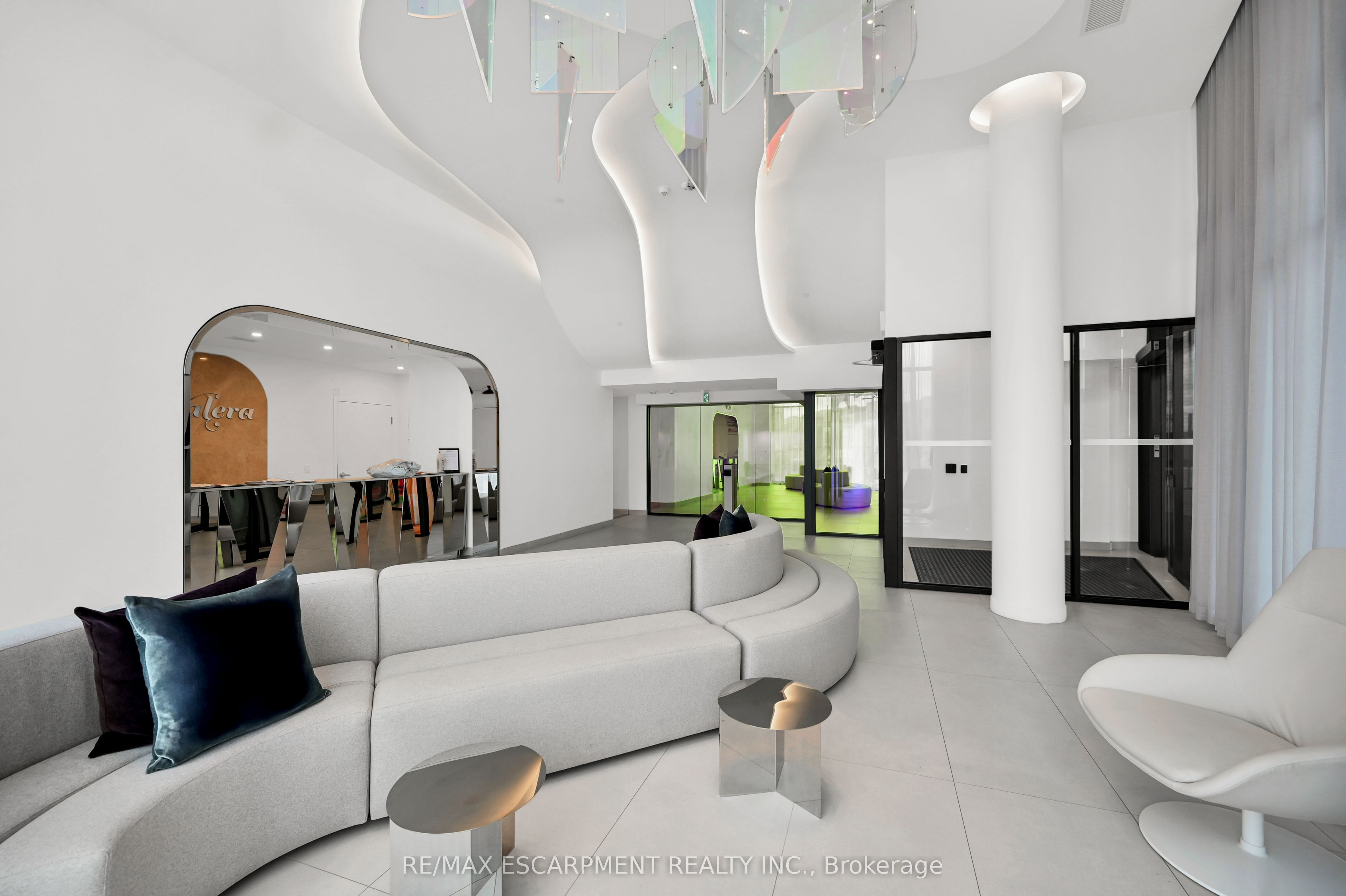 3200 Dakota Common B301