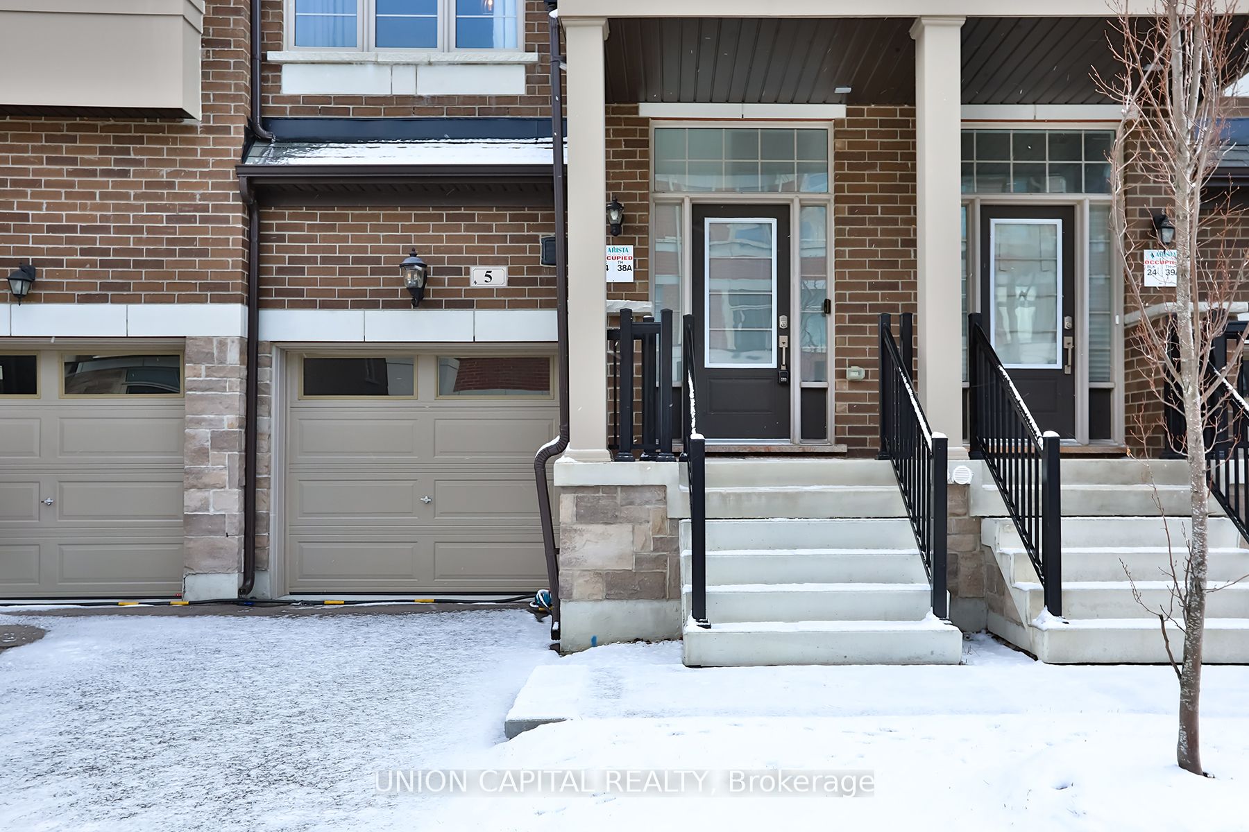 5 Sissons Way