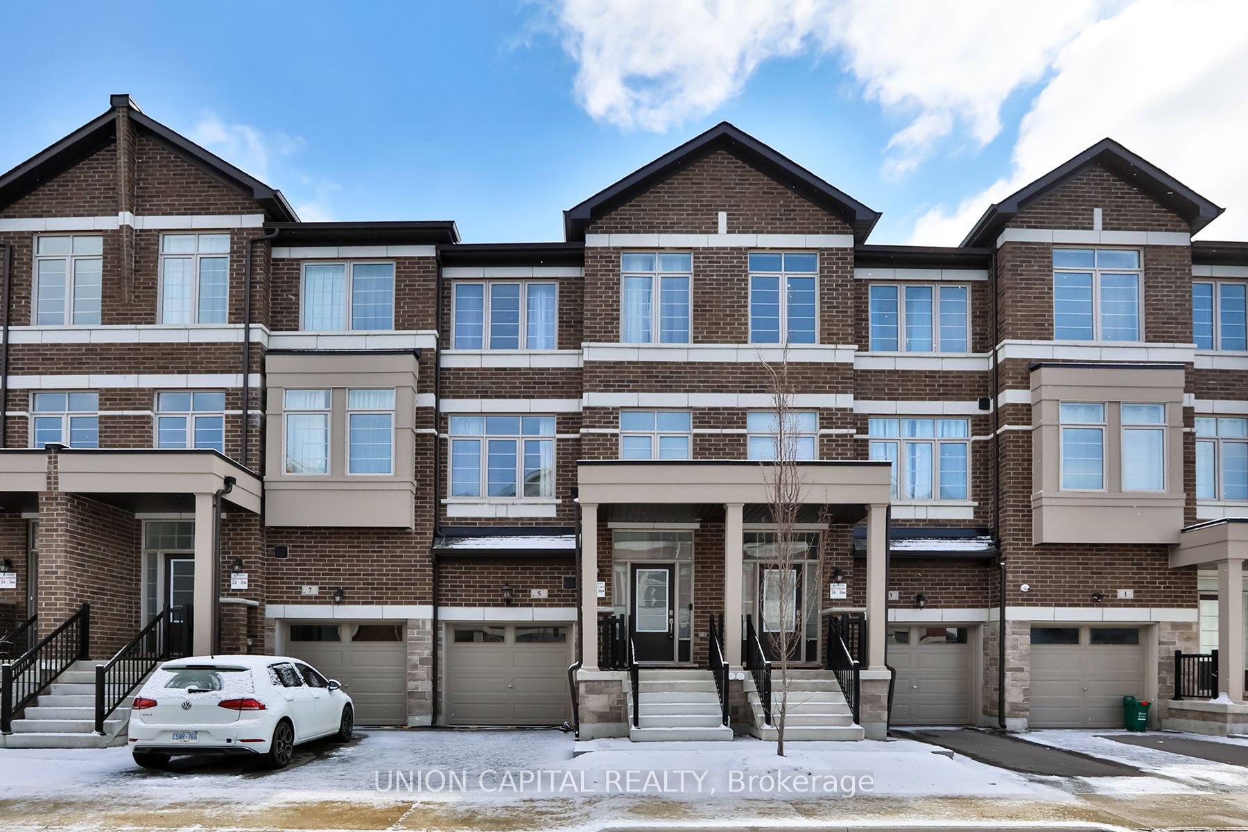 5 Sissons Way