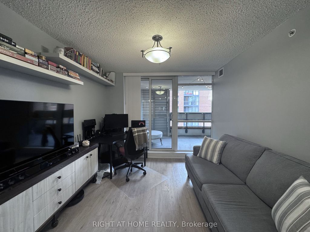 Photo of 36 Via Bagnato N/A #428, Toronto, ON M6A 0B7 (MLS # W12886174)