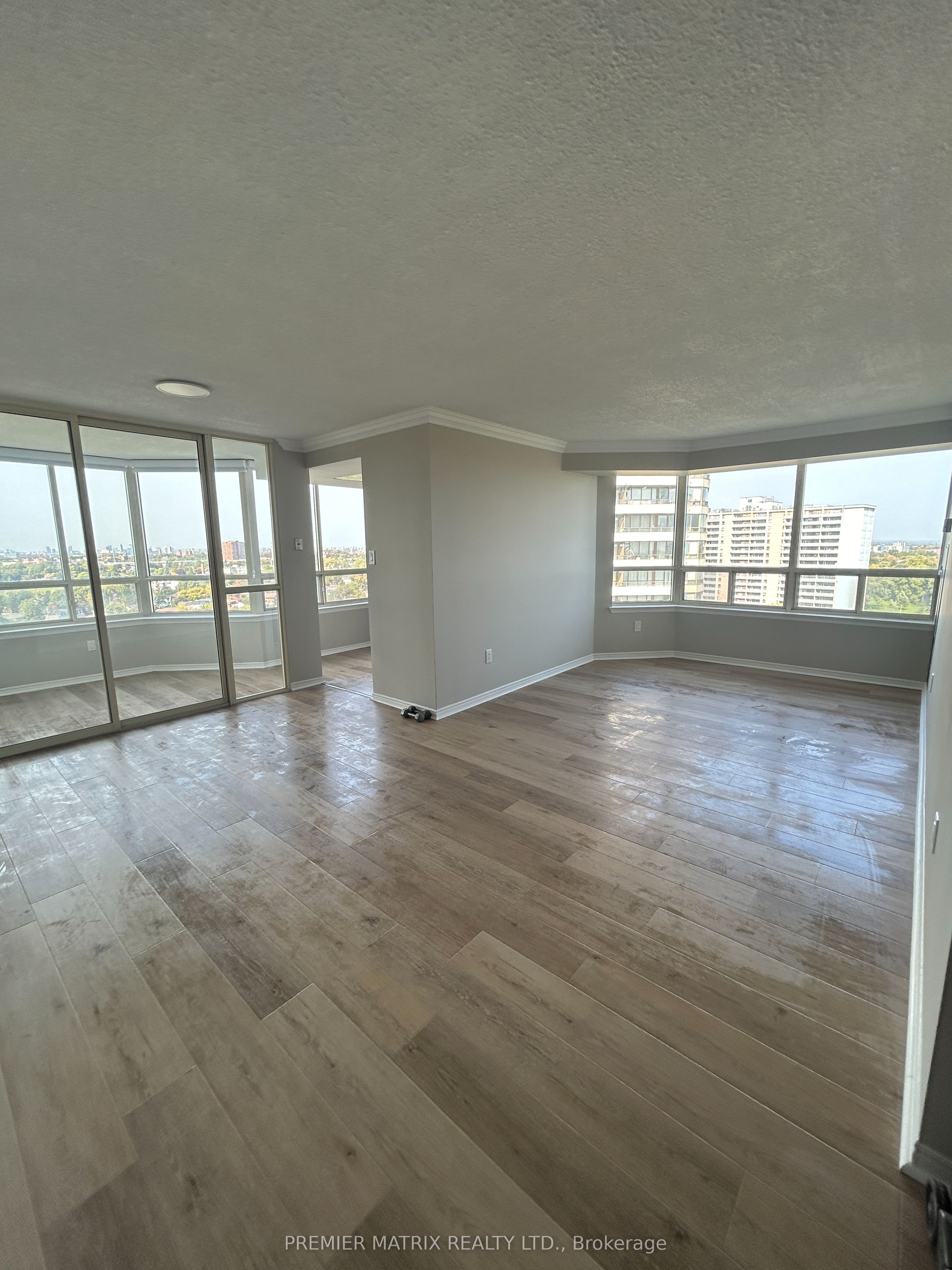 3 Greystone Walk Drive 1421