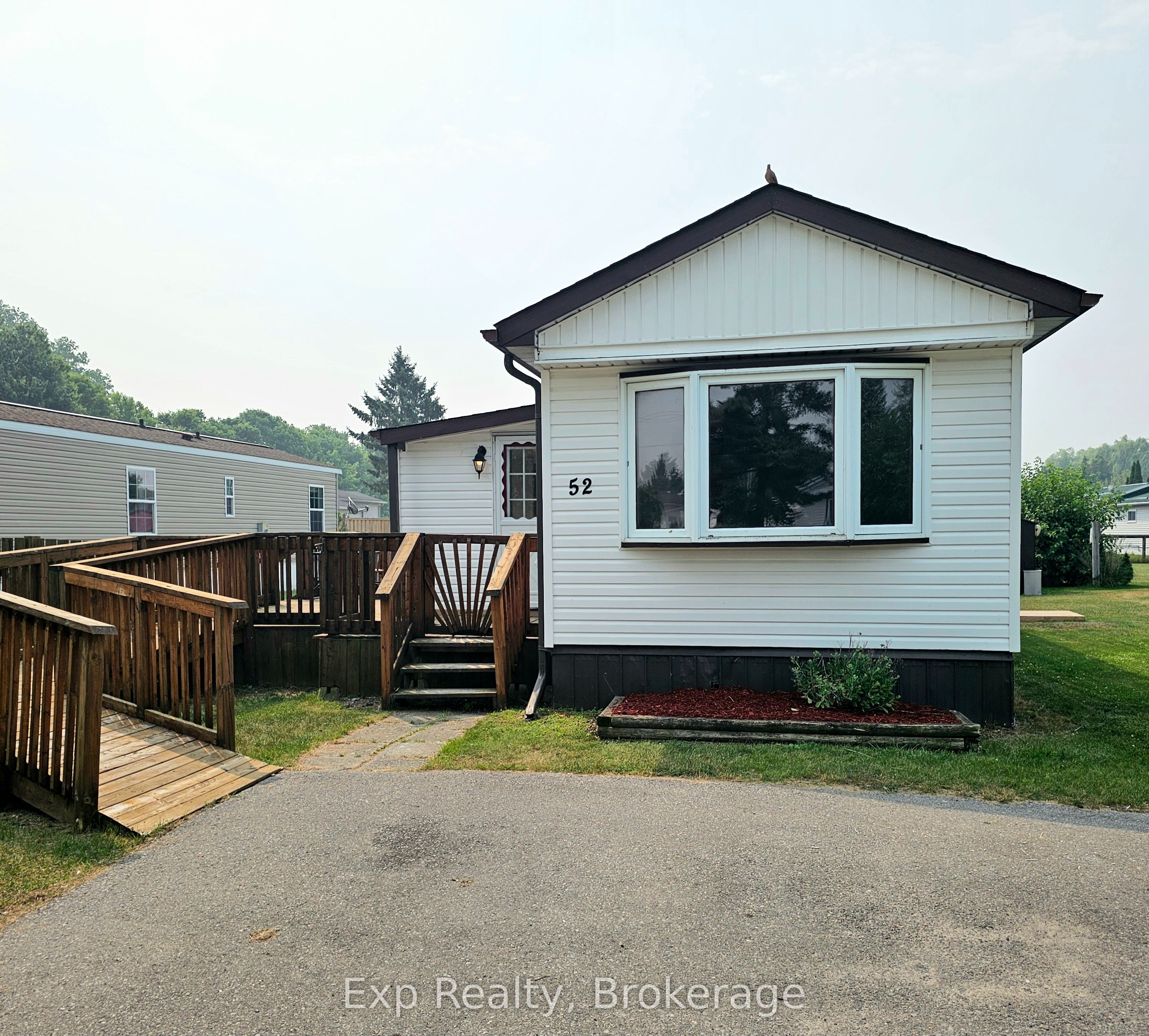 Photo 1 of 20 — 529-52 HWY2 Estates, Quinte West, ON K8P 5V5