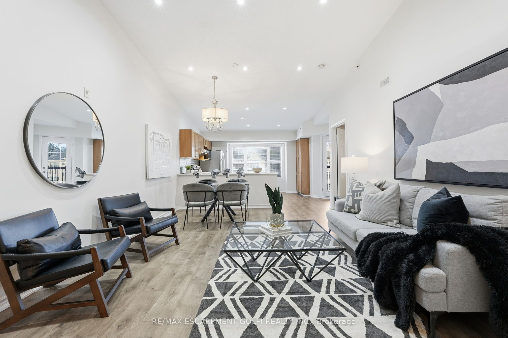 2035 Appleby Line 411