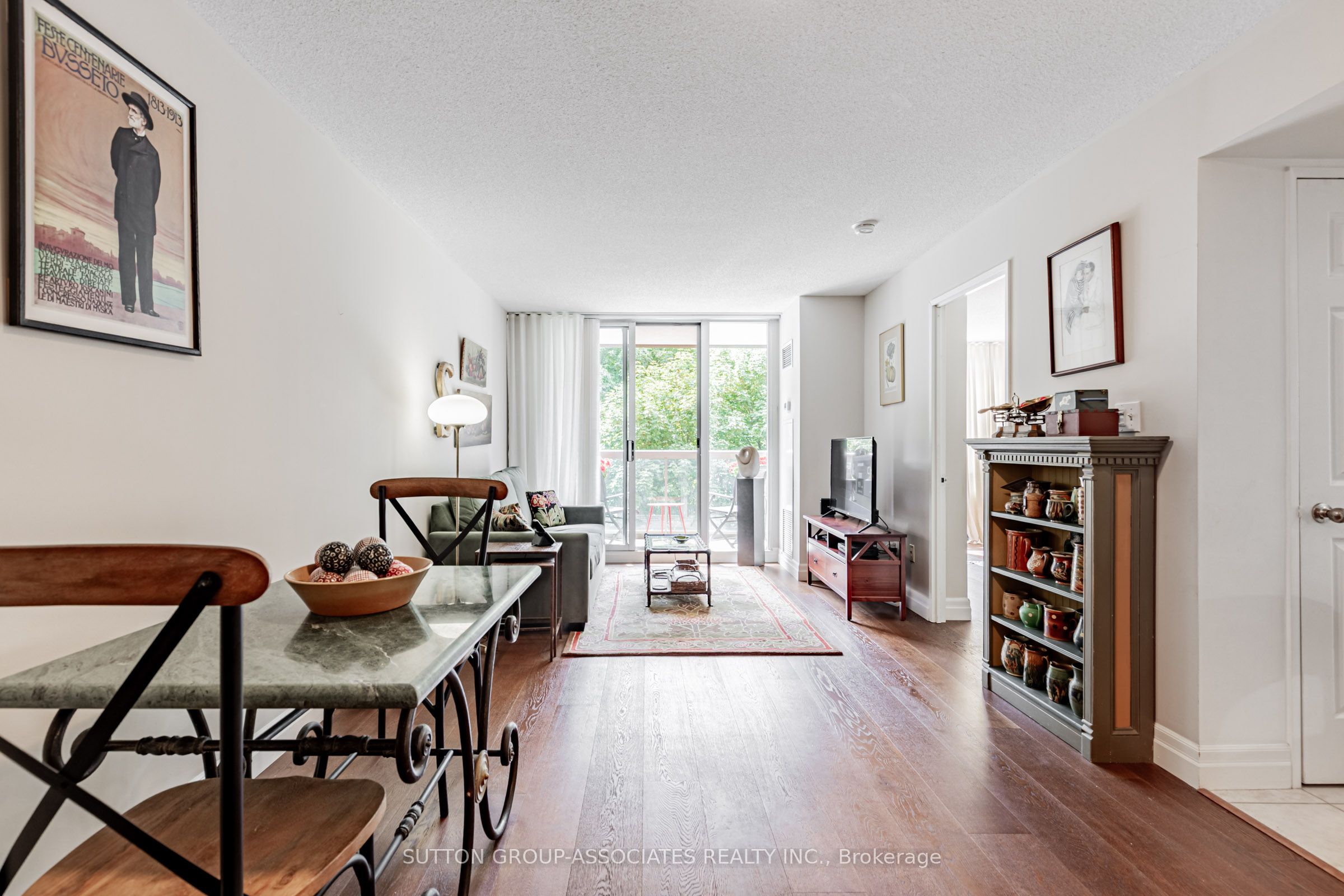 253 Merton Street 303