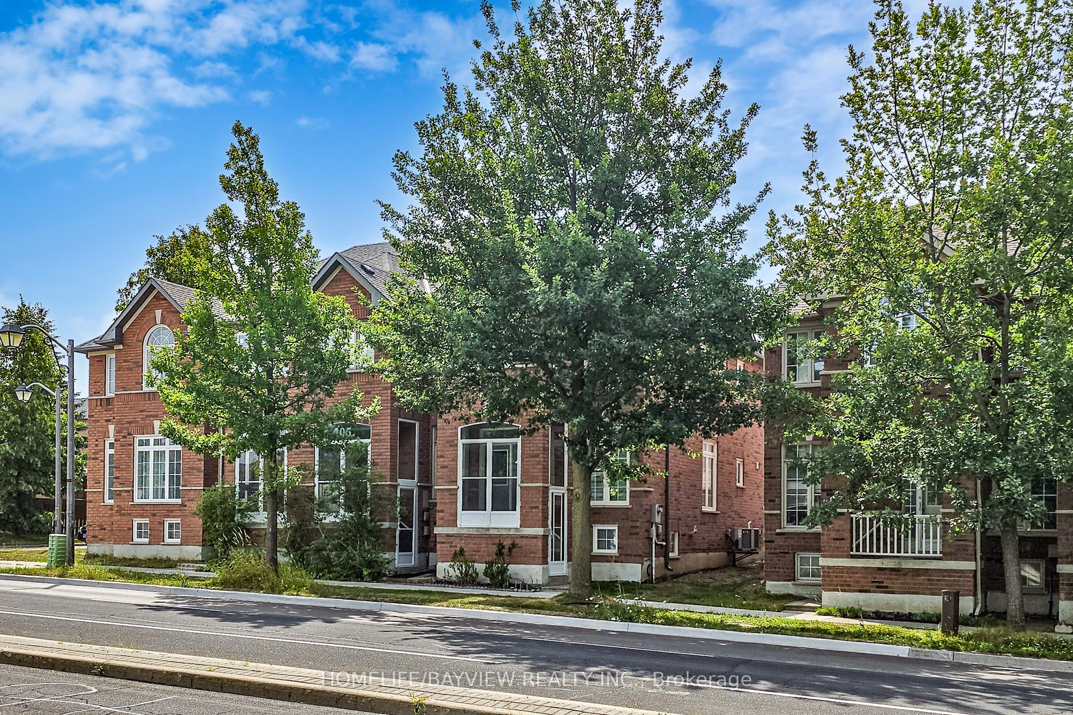 103 Bur Oak Avenue