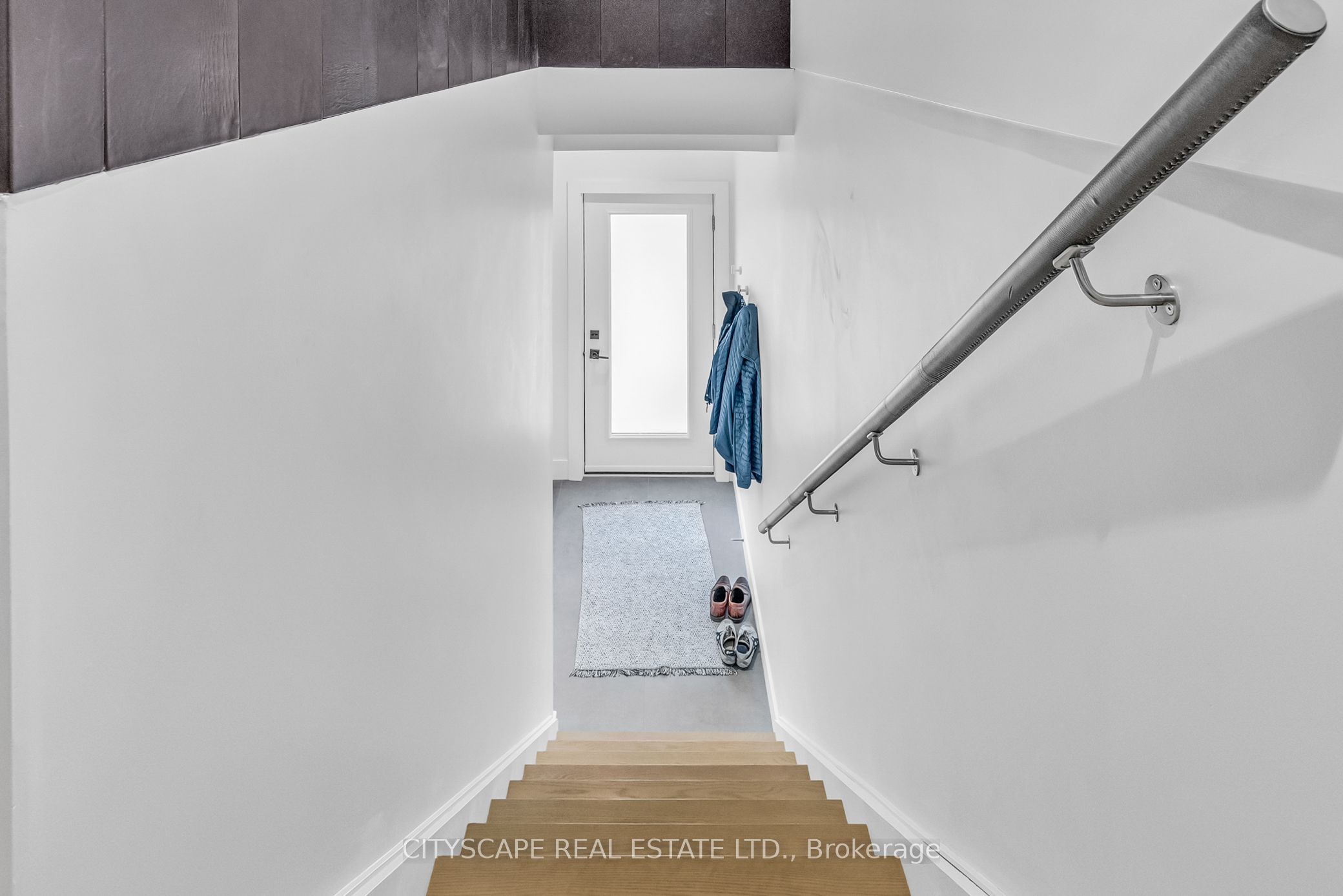 61 Edwin Avenue Upper