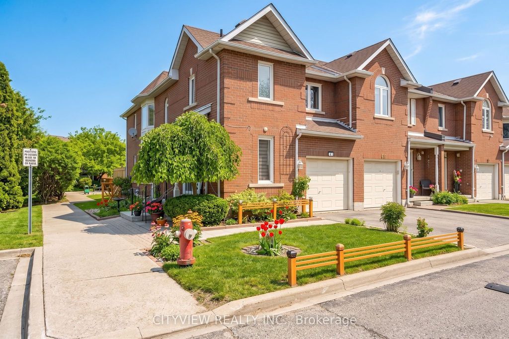 Photo of 6050 Bidwell Trail #67, Mississauga, ON L5V 1V6 (MLS # W13125828)