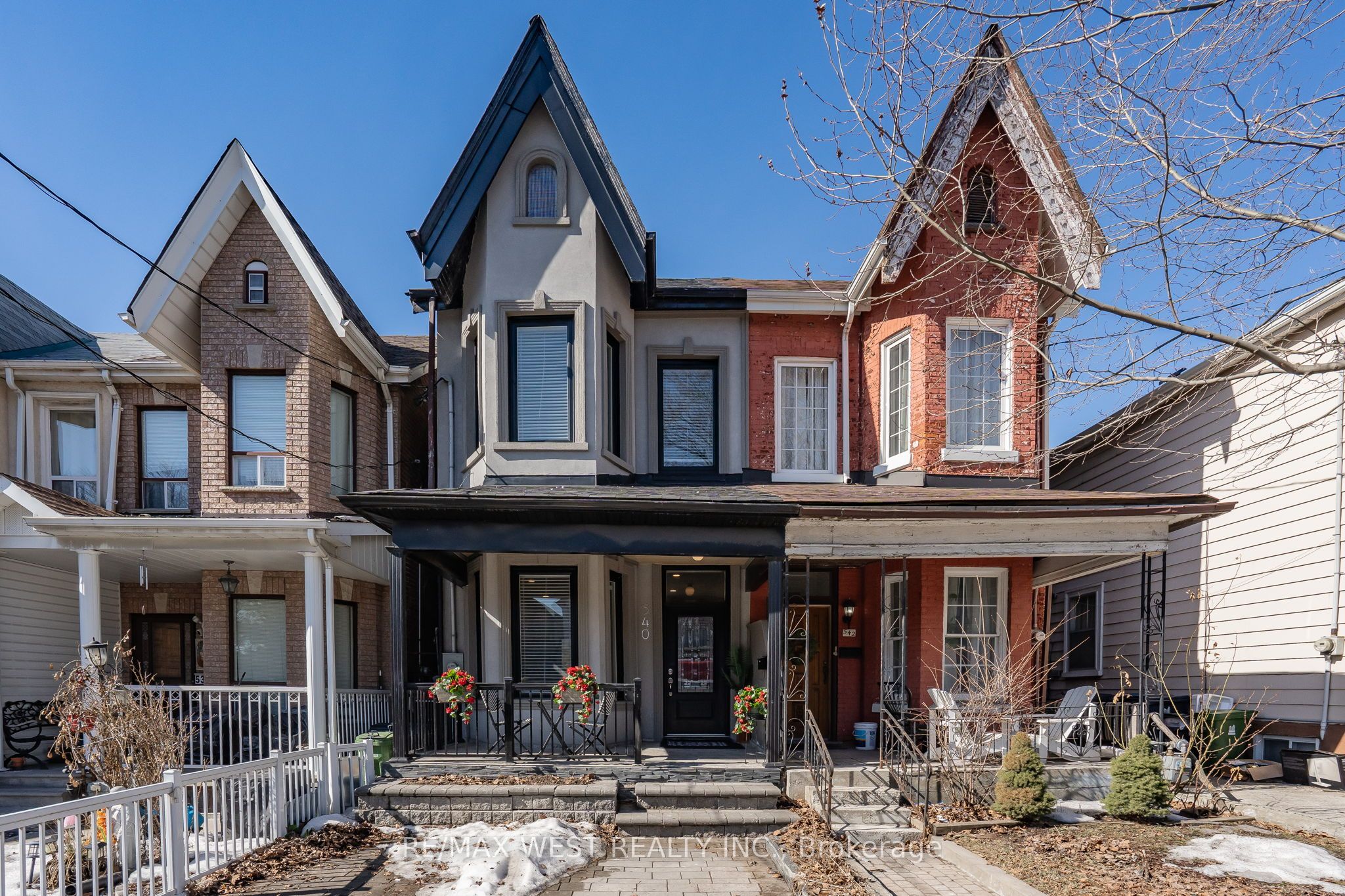 540 Dufferin Street