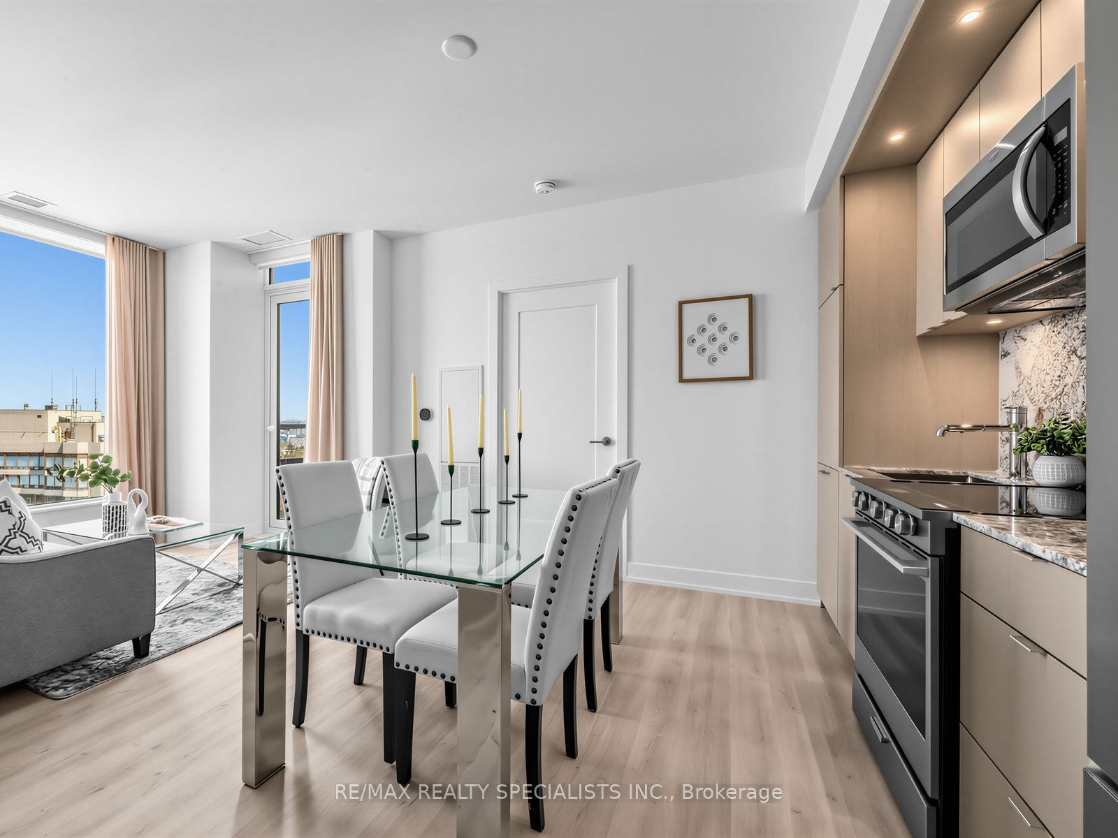 60 Central Park Roadway N/A PH13