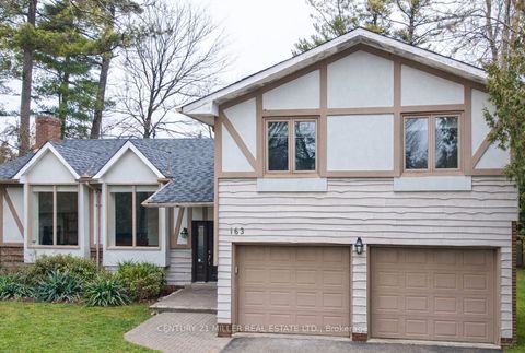 163 Castle Crescent Oakville ON L6J 5H4