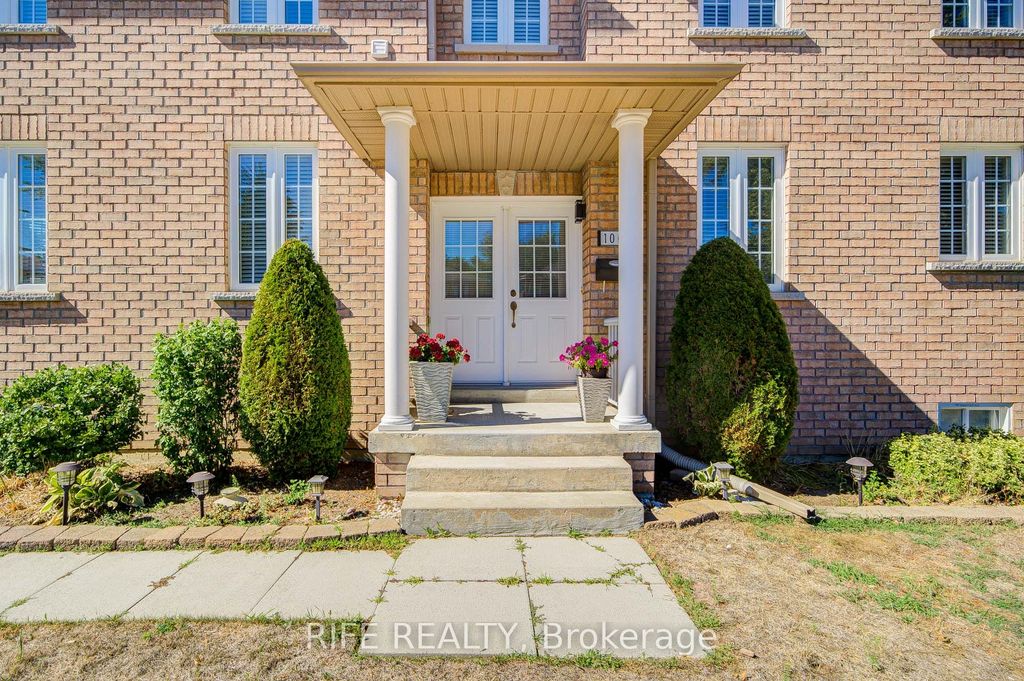 Photo of 106 Craggview Drive, Toronto, ON M1E 2L8 (MLS # E12654382)