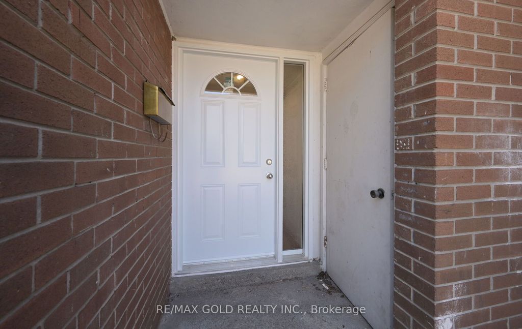 Photo of 1601 Albion Road #266, Toronto, ON M9V 1B6 (MLS # W13074798)