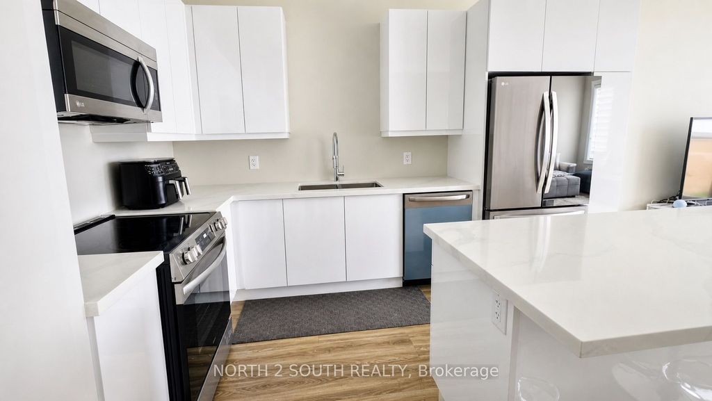 Photo of 1064 Hansler Road, Welland, ON L3C 7M5 (MLS # X13076924)