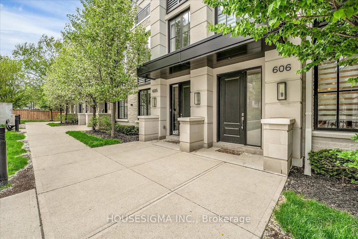 1190 Cawthra Road 606